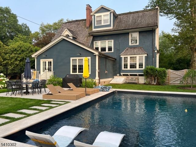 23 Stoneleigh Park, Westfield Town, NJ 07090