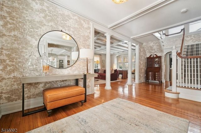 23 Stoneleigh Park, Westfield Town, NJ 07090