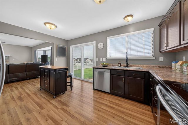 1170 Sunny Ridge Drive, O'fallon, MO 63366
