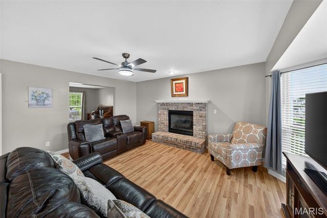 1170 Sunny Ridge Drive, O'fallon, MO 63366