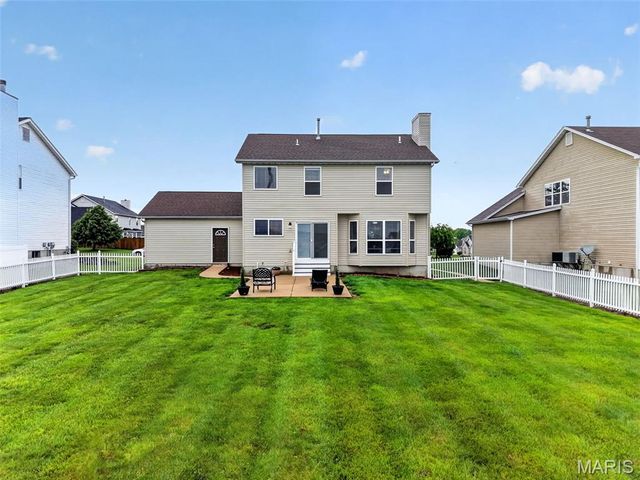 1170 Sunny Ridge Drive, O'fallon, MO 63366