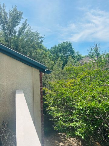 8601 Park Lane 732, Dallas, TX 75231