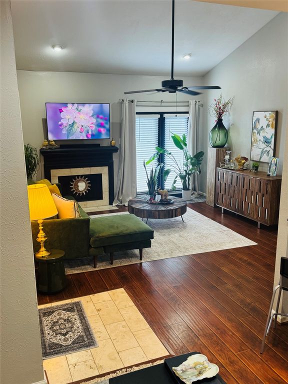8601 Park Lane 732, Dallas, TX 75231