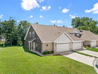 7428 Covington Drive, Justice, IL 60458