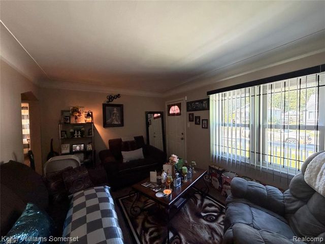 17344 Salem Street, Detroit, MI 48219