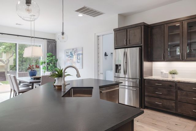 701 Josephine ST, Austin, TX 78704