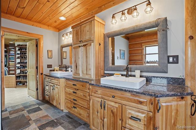 3929 Timber Green Court, Howell, MI 48843
