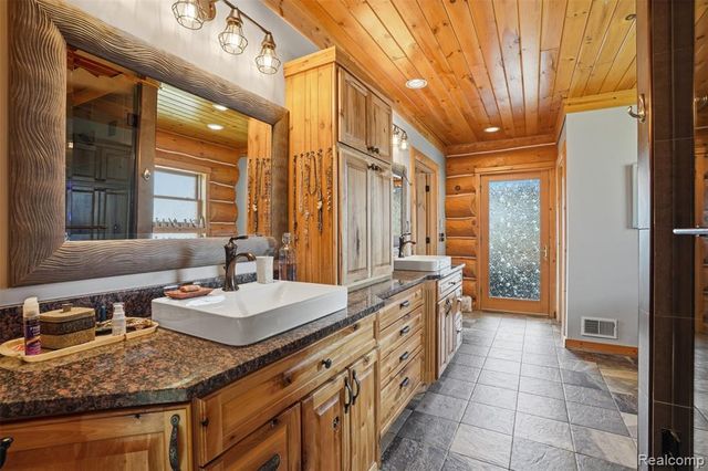 3929 Timber Green Court, Howell, MI 48843