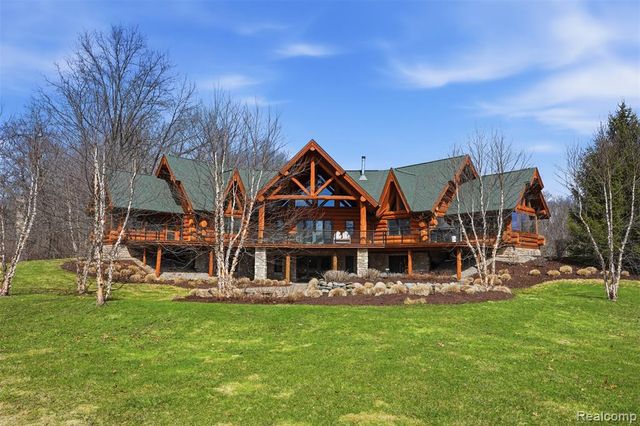 3929 Timber Green Court, Howell, MI 48843