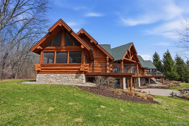 3929 Timber Green Court, Howell, MI 48843
