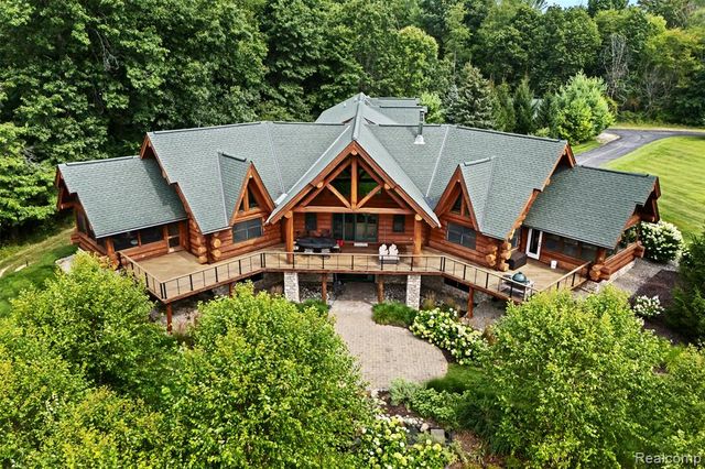 3929 Timber Green Court, Howell, MI 48843
