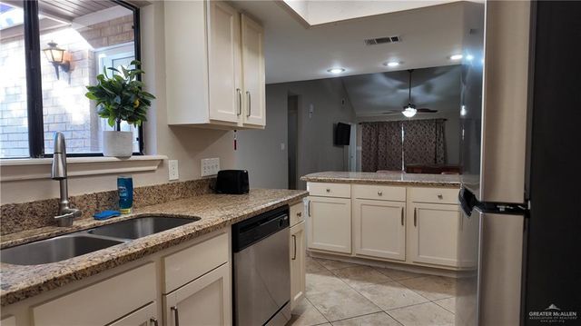 1809 Highland Park Avenue, Mission, TX 78572