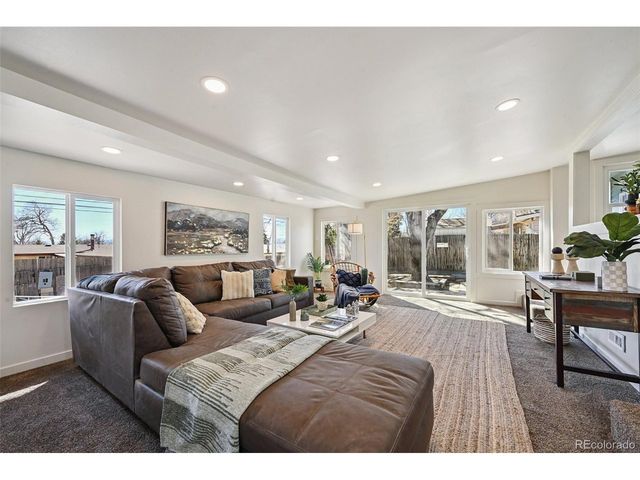 2580 Valley View Dr, Denver, CO 80221