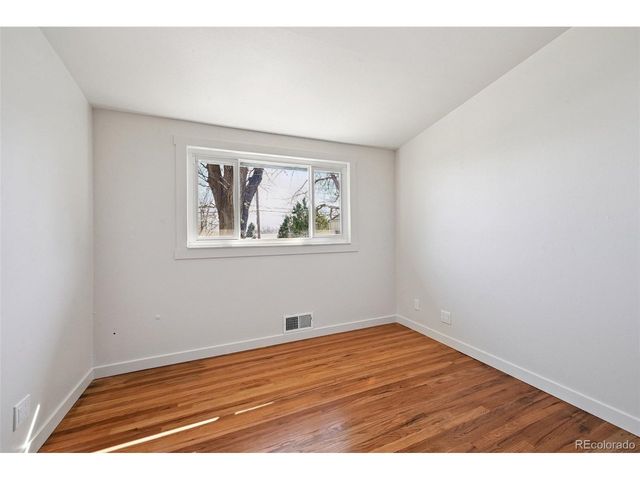 2580 Valley View Dr, Denver, CO 80221