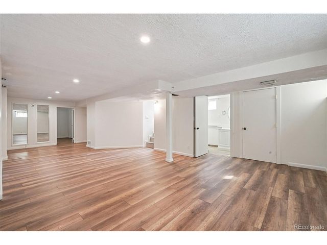 2580 Valley View Dr, Denver, CO 80221