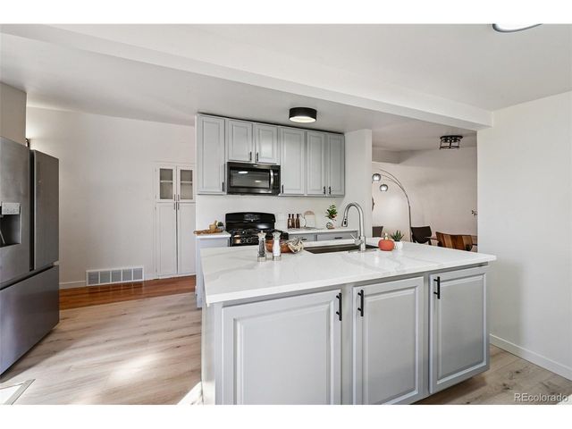 2580 Valley View Dr, Denver, CO 80221