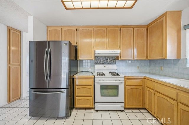 40 W Zane Street, Long Beach, CA 90805