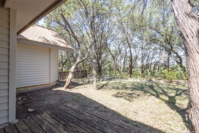 1262 BLUFF CREEK CIR, New Braunfels, TX 78130
