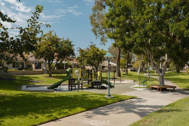 39 S Dogwood S, Irvine, CA 92612