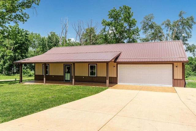 2137 W Creedy Road, Beloit, WI 53511