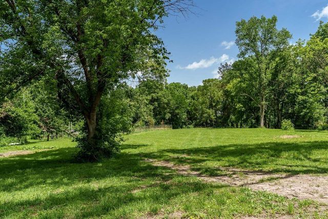 2137 W Creedy Road, Beloit, WI 53511