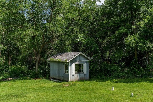 2137 W Creedy Road, Beloit, WI 53511