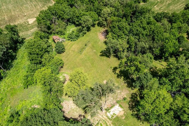 2137 W Creedy Road, Beloit, WI 53511