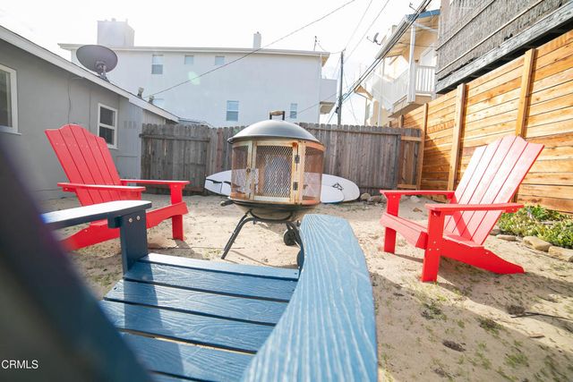 145 147 Hollywood Avenue, Oxnard, CA 93035