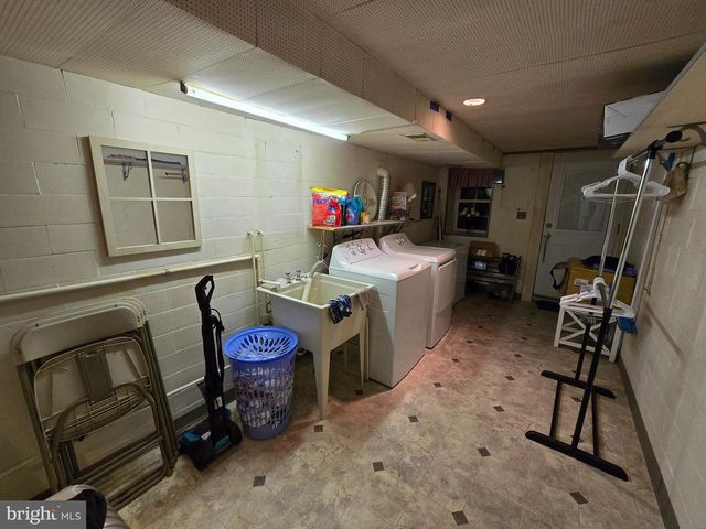 1026 CHANDLER ST, Philadelphia, PA 19111