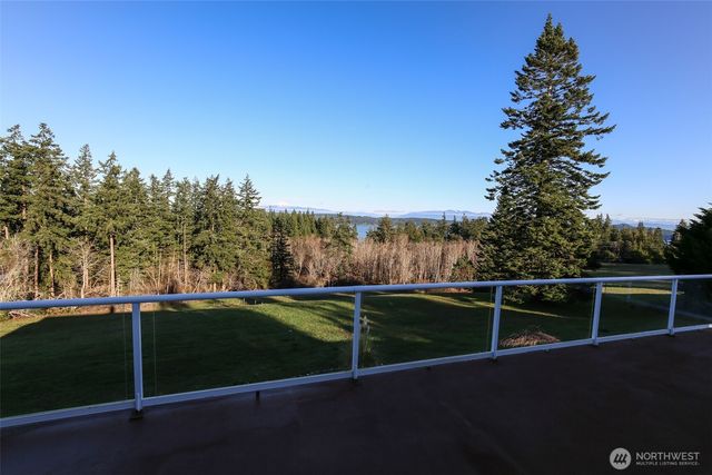 4515 Sunday Drive, Oak Harbor, WA 98277