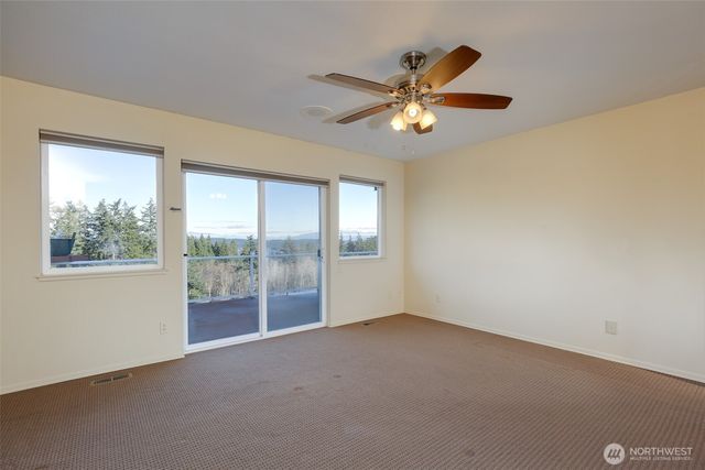 4515 Sunday Drive, Oak Harbor, WA 98277