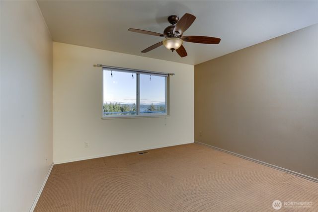 4515 Sunday Drive, Oak Harbor, WA 98277