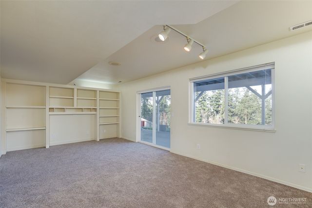 4515 Sunday Drive, Oak Harbor, WA 98277