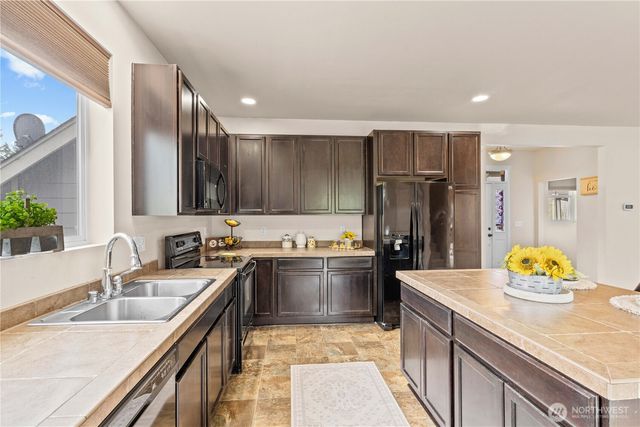 33831 12th Place SW, Federal Way, WA 98023