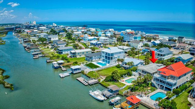 624 Dogwood Dr. S, Garden City Beach, SC 29576