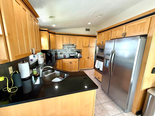 624 Dogwood Dr. S, Garden City Beach, SC 29576