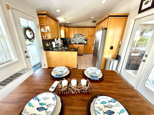 624 Dogwood Dr. S, Garden City Beach, SC 29576