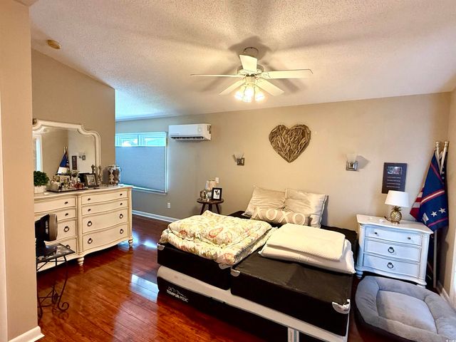 624 Dogwood Dr. S, Garden City Beach, SC 29576