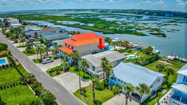 624 Dogwood Dr. S, Garden City Beach, SC 29576