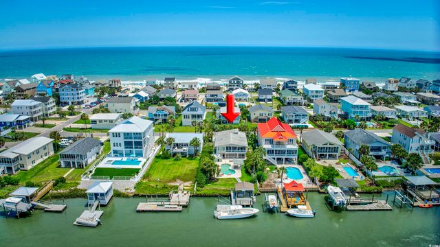 624 Dogwood Dr. S, Garden City Beach, SC 29576