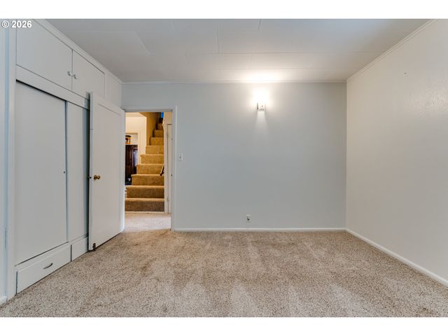 340 W M St, Springfield, OR 97477