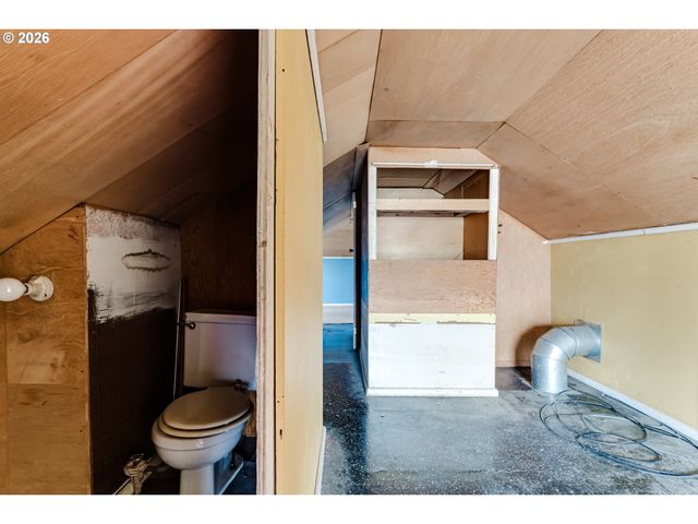 340 W M St, Springfield, OR 97477