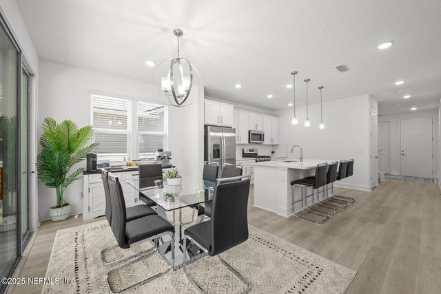 75556 CANTERWOOD Drive, Yulee, FL 32097