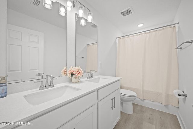 75556 CANTERWOOD Drive, Yulee, FL 32097