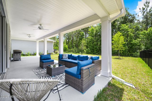 75556 CANTERWOOD Drive, Yulee, FL 32097