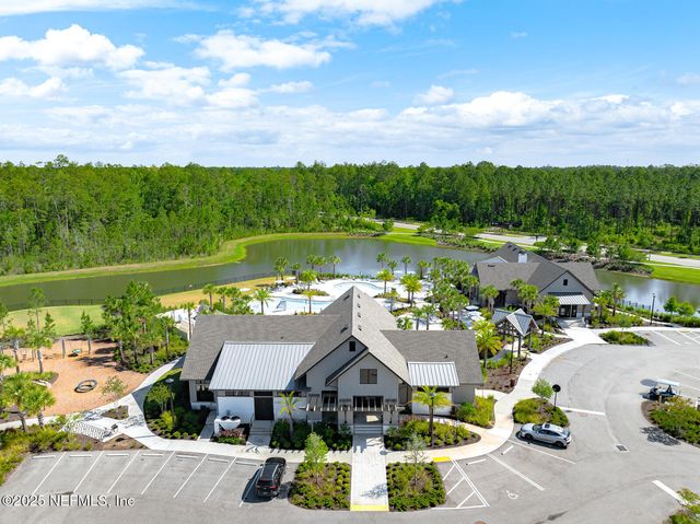 75556 CANTERWOOD Drive, Yulee, FL 32097