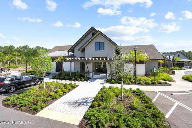 75556 CANTERWOOD Drive, Yulee, FL 32097