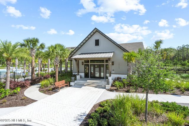 75556 CANTERWOOD Drive, Yulee, FL 32097