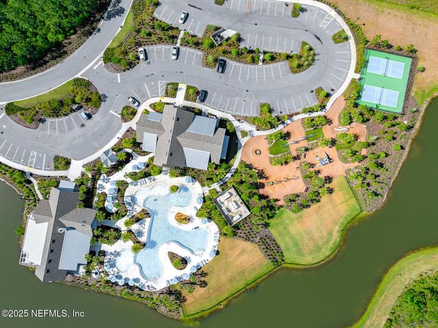 75556 CANTERWOOD Drive, Yulee, FL 32097