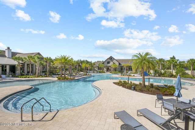 75556 CANTERWOOD Drive, Yulee, FL 32097